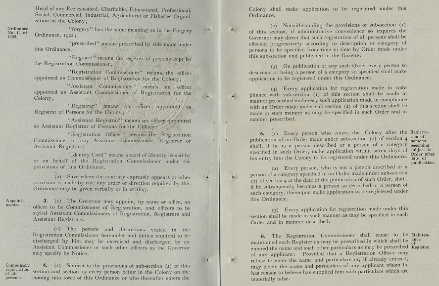 《人事登記條例》規定強制登記身份證。(1949年)