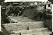 建造堤壩以防止大量淤泥沖入何文田徙置區防洪渠，1956年。